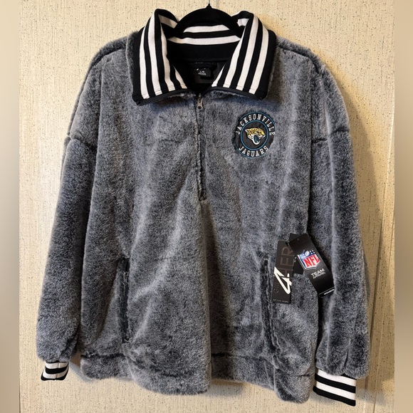 G1114Her Tops - NFL Women’s Frosted Sherpa Pullover w/Rib Knit Sleeves NWT JAGUARS